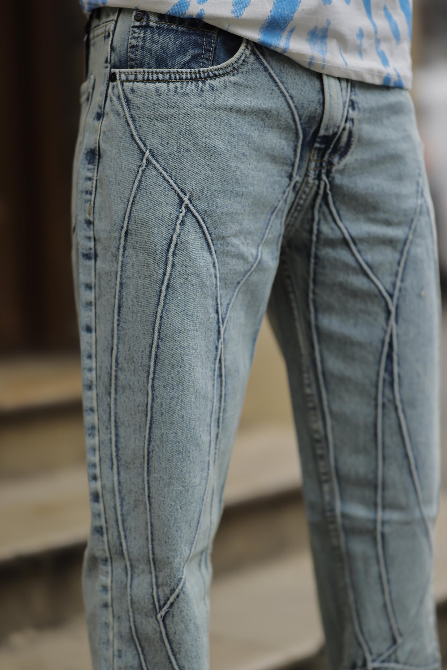 loose fit jeans