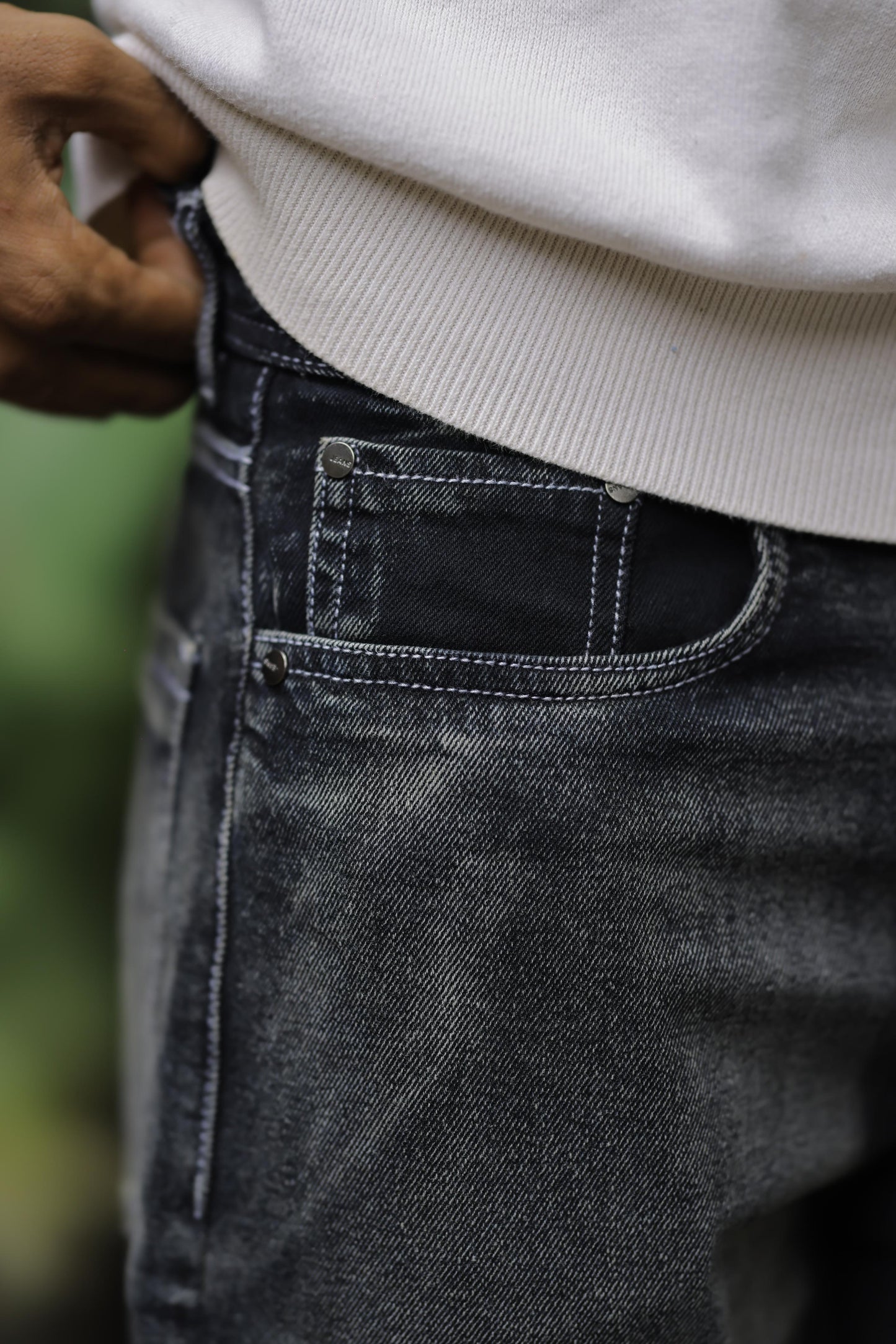 Loose Fit  Jeans