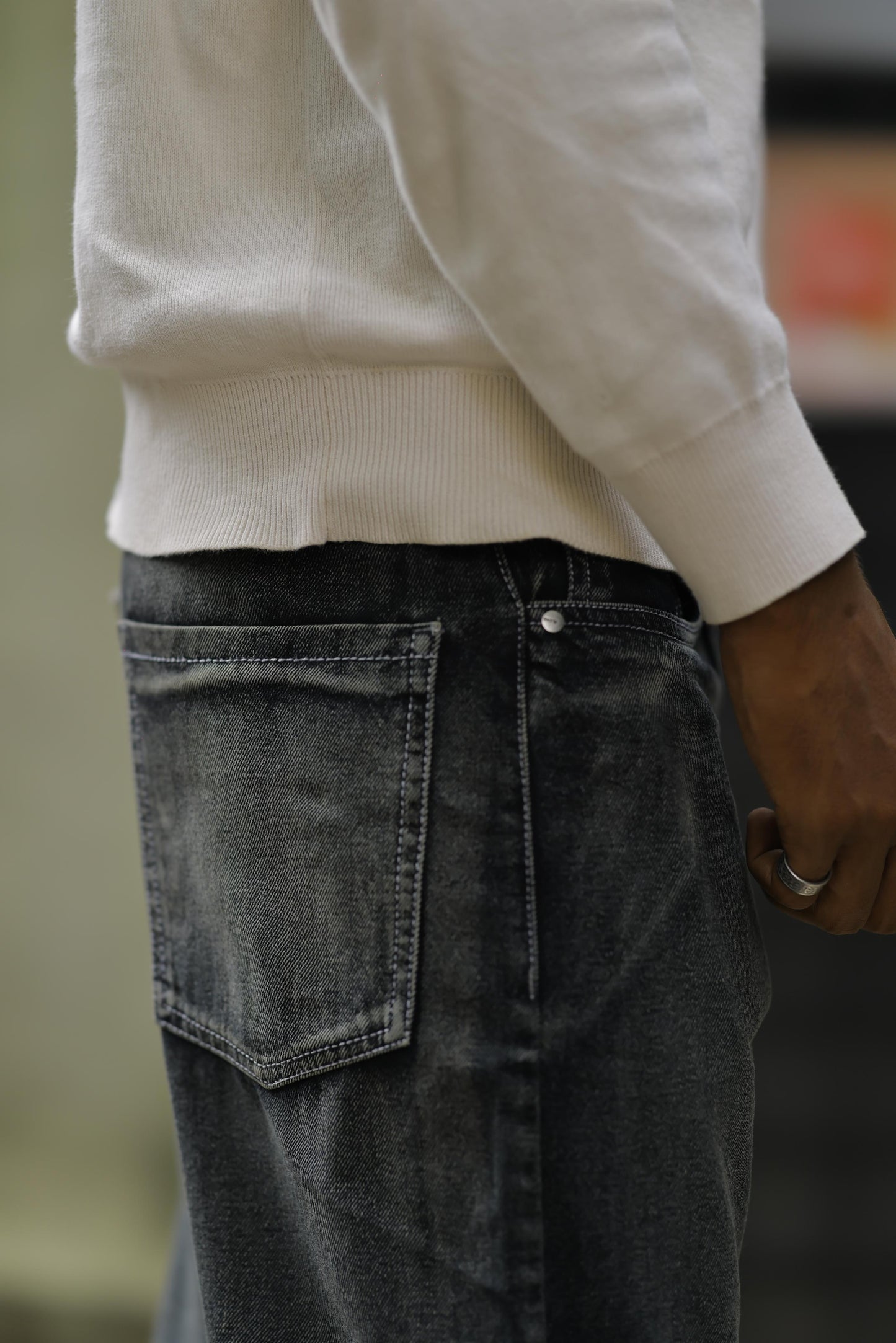 Loose Fit  Jeans