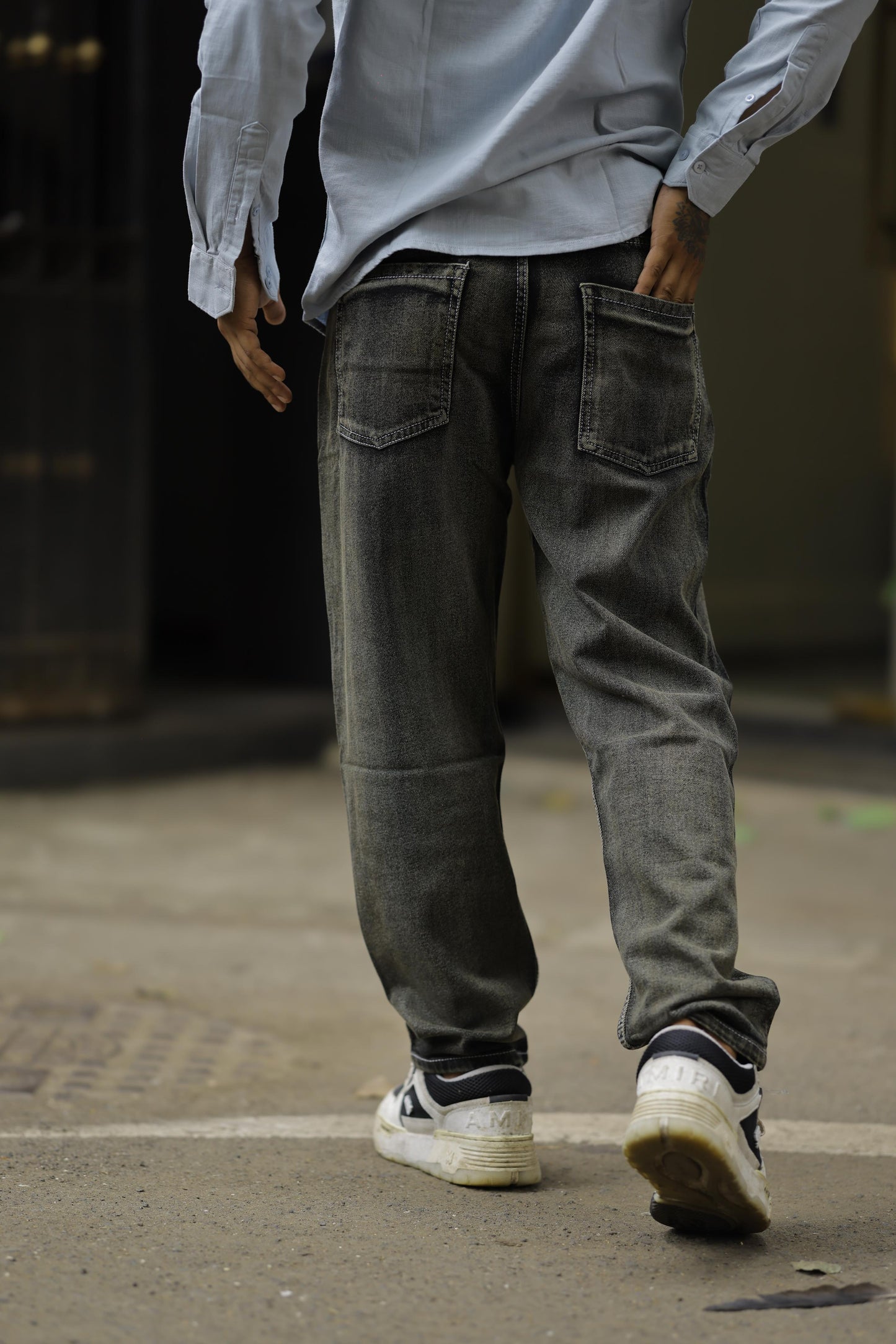 Loose Fit  Jeans