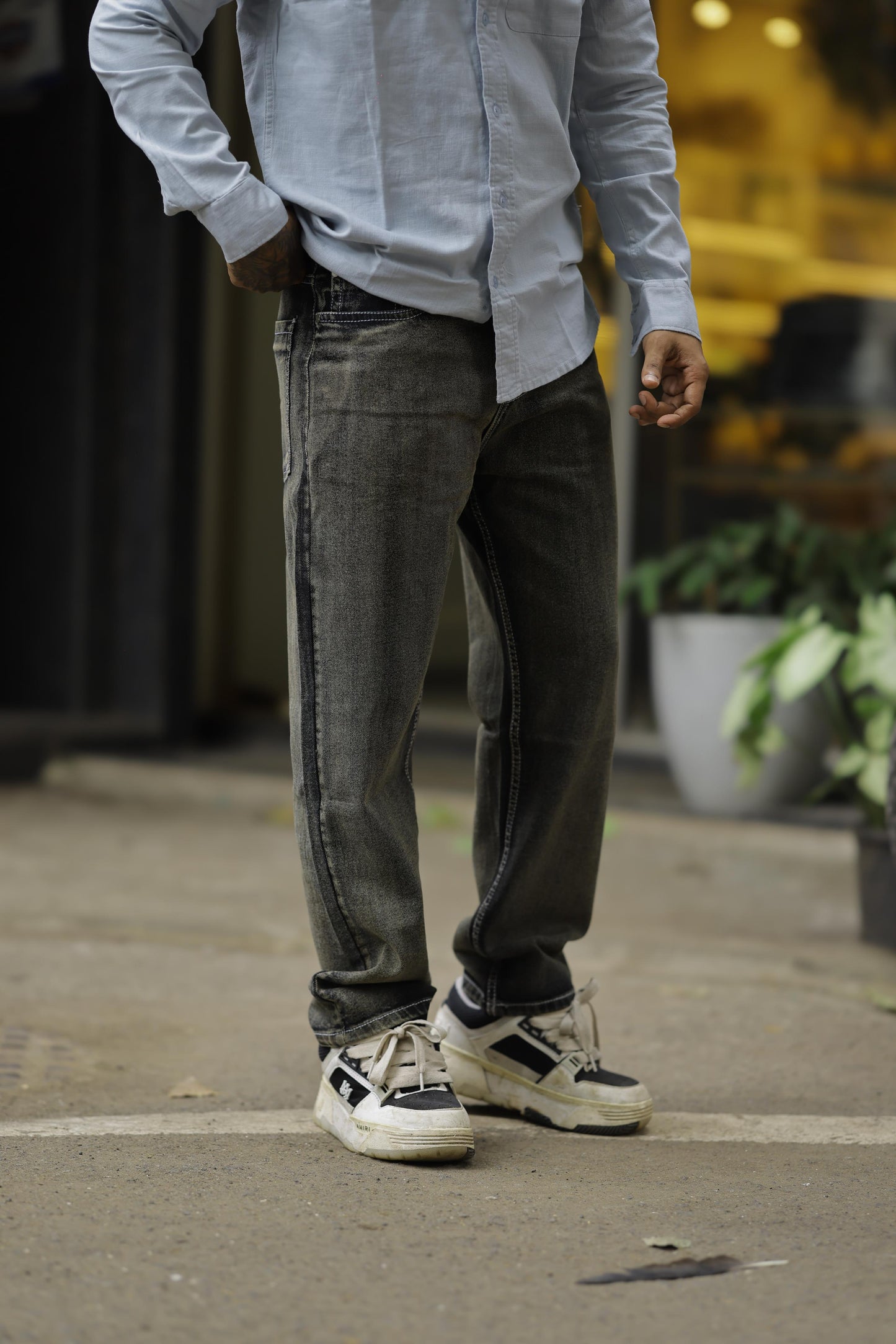 Loose Fit  Jeans